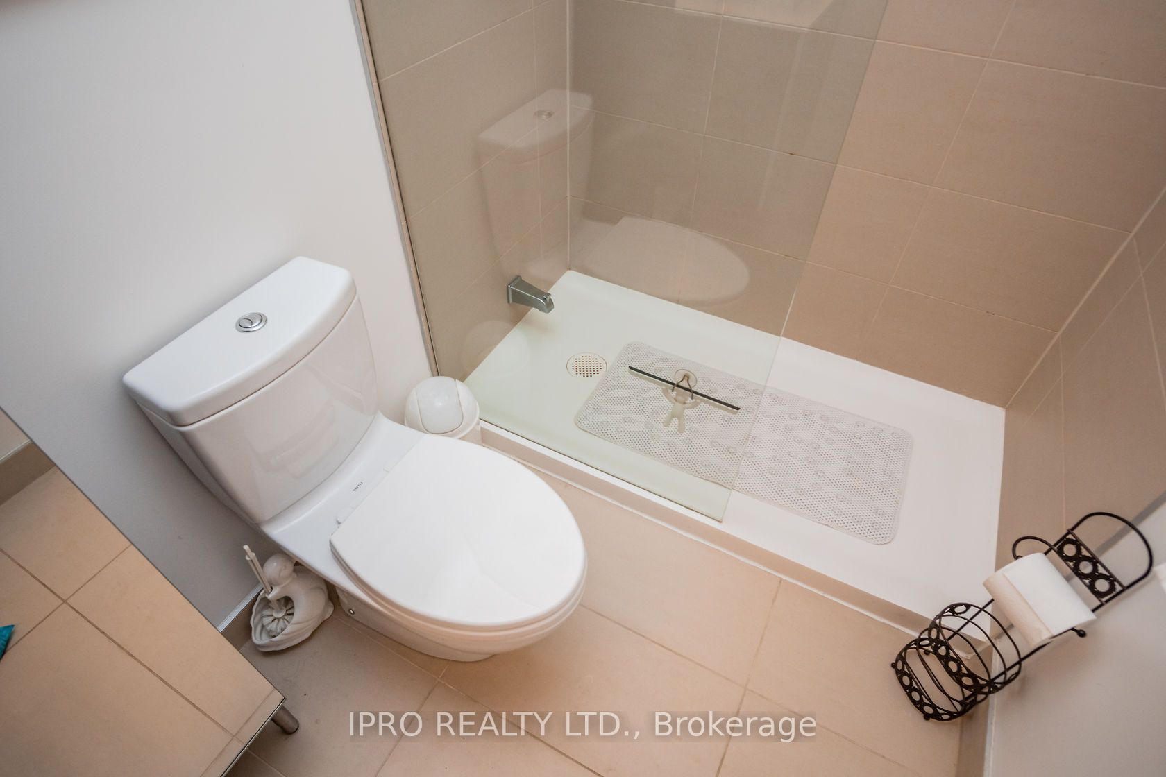 36 Howard Park Ave, #303