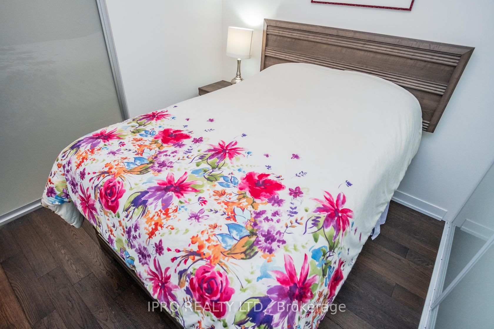 36 Howard Park Ave, #303