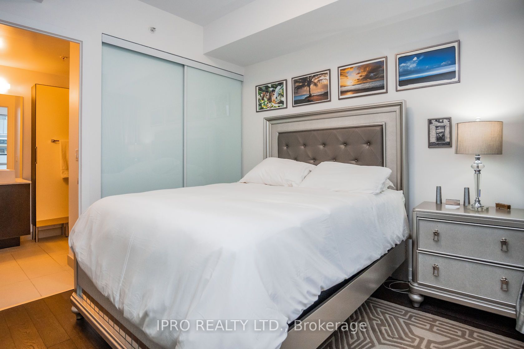 36 Howard Park Ave, #303