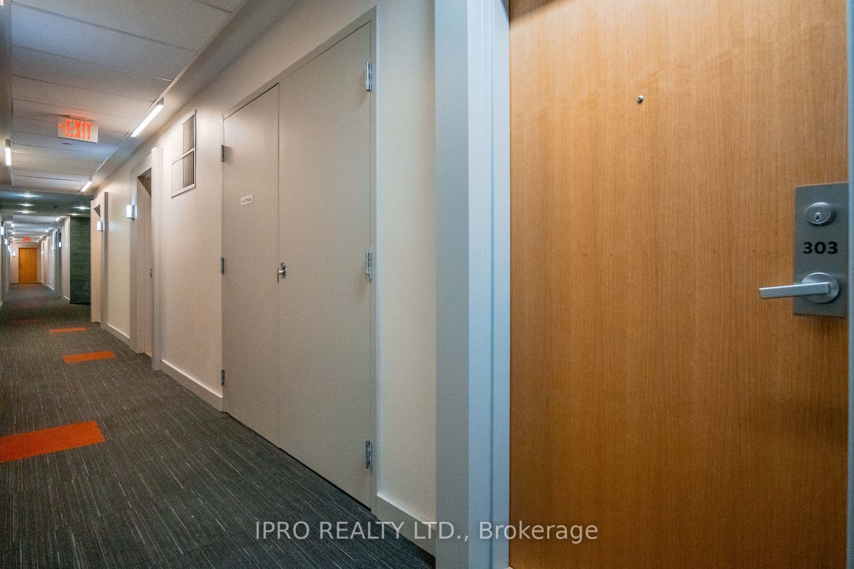 36 Howard Park Ave, #303