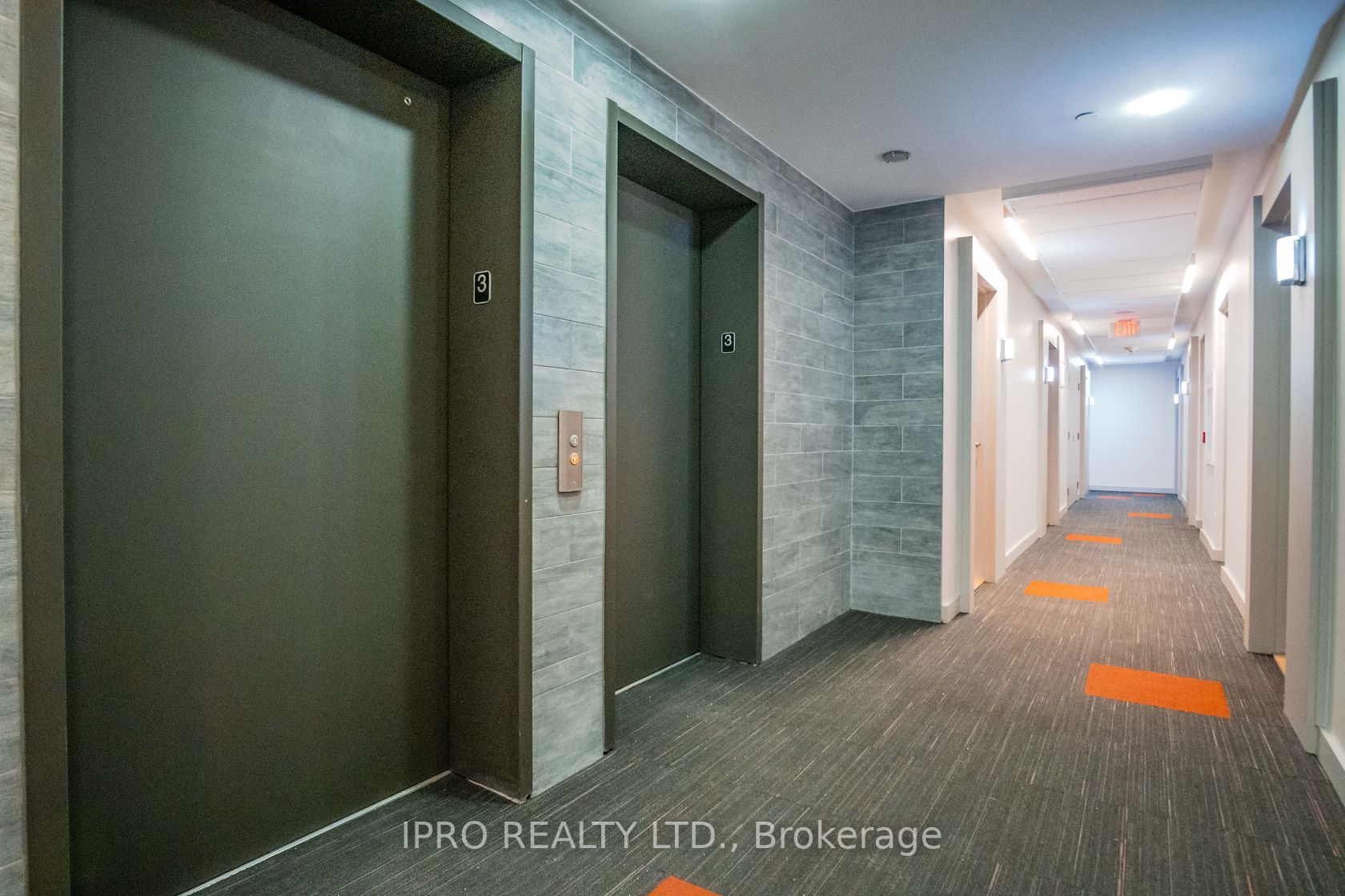 36 Howard Park Ave, #303