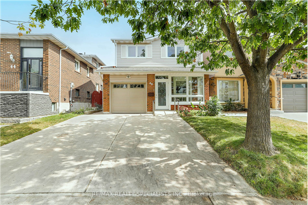 46 Simmons Blvd