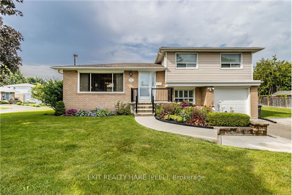 11 Parkend Ave