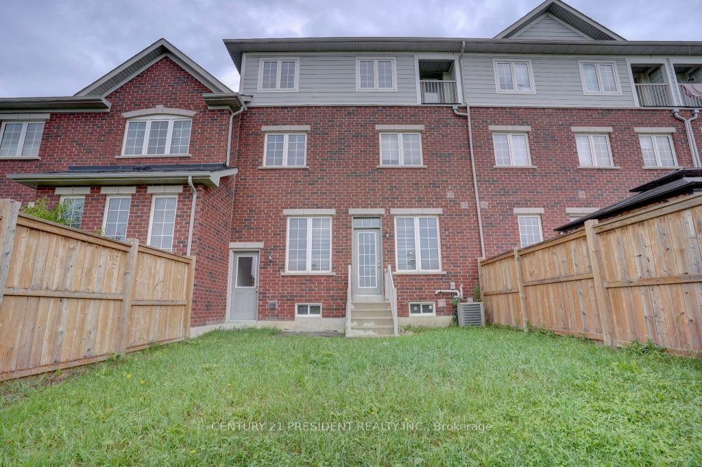 35 Saint Dennis Rd
