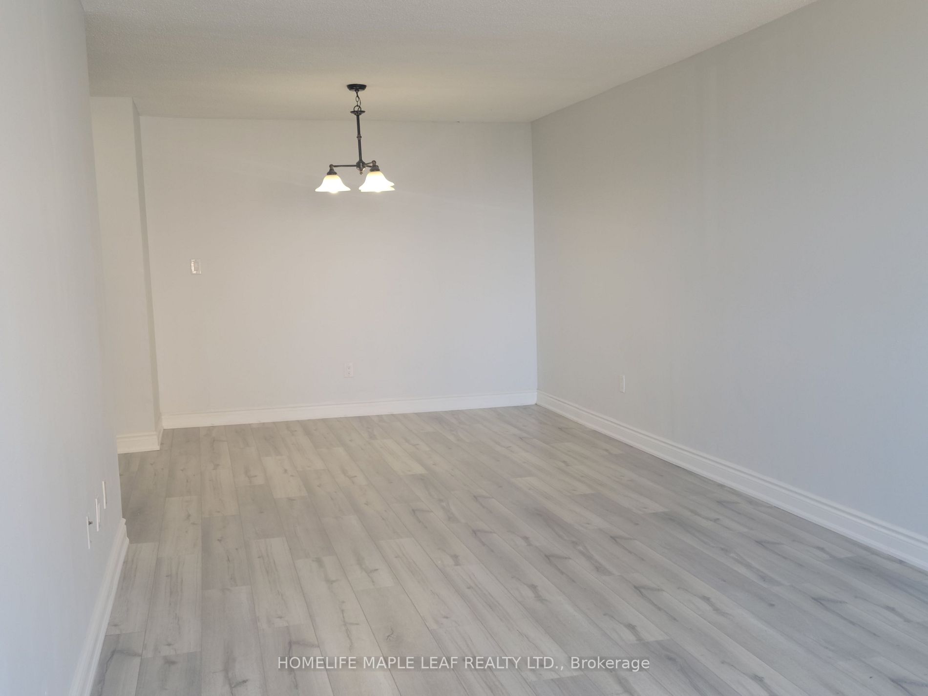 320 Dixon Rd, #903