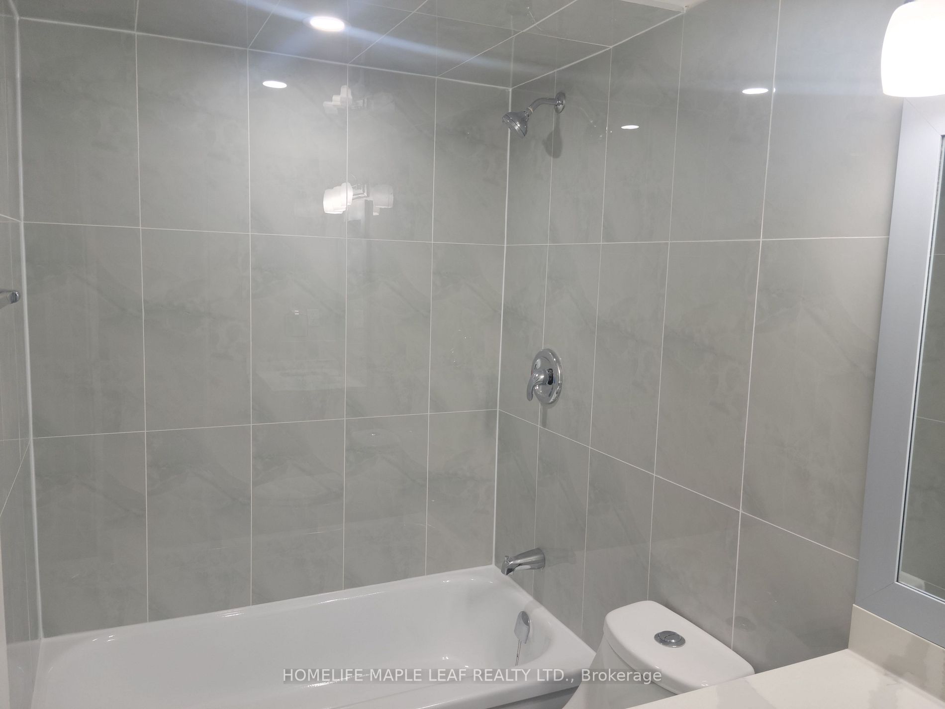 320 Dixon Rd, #903