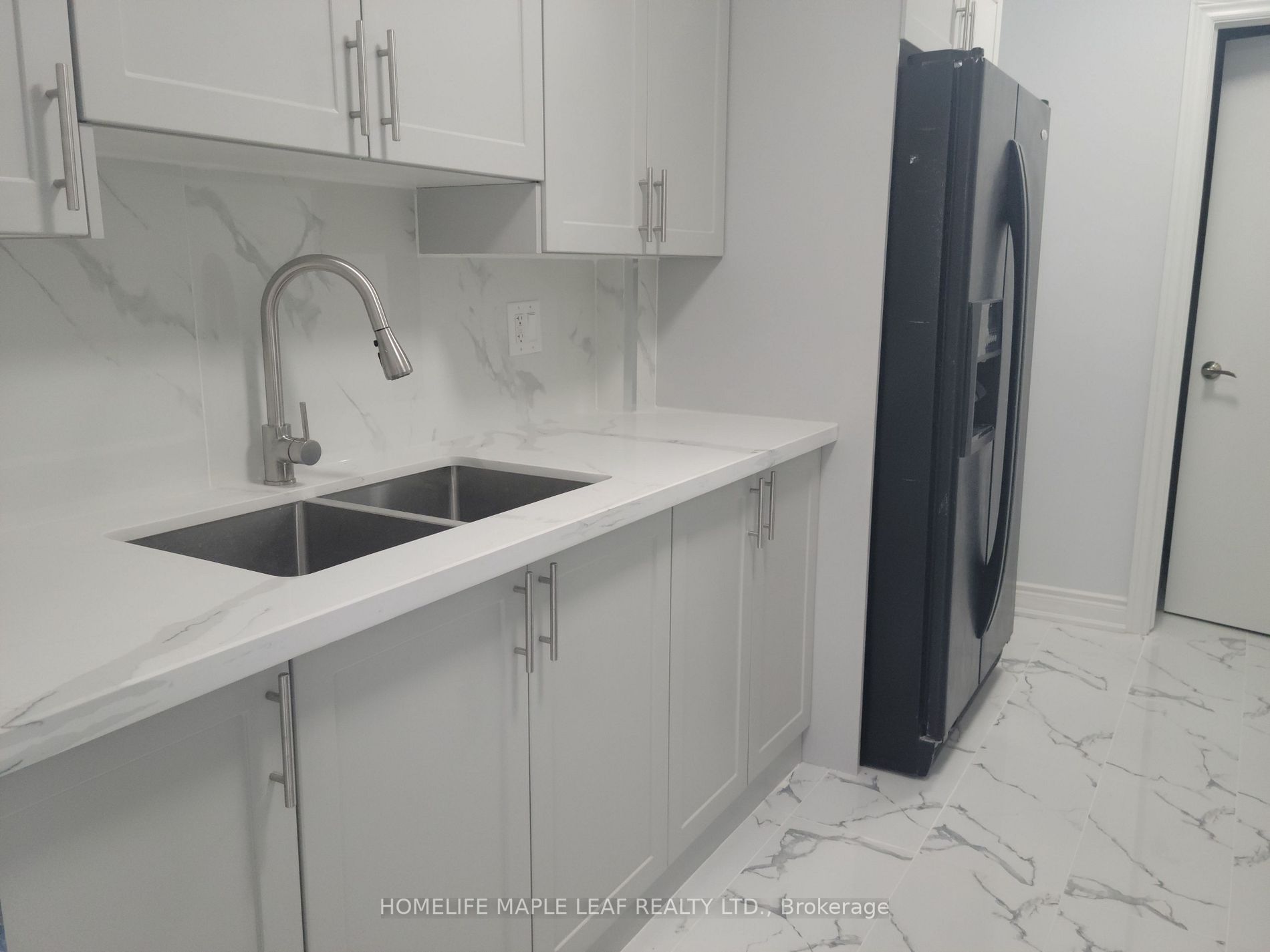 320 Dixon Rd, #903