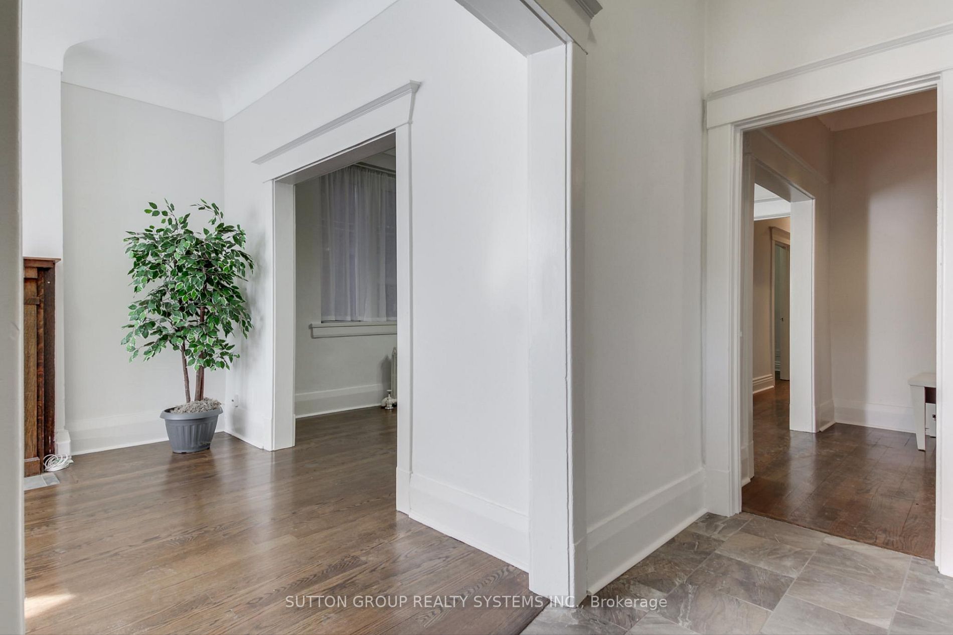 328 High Park Ave W