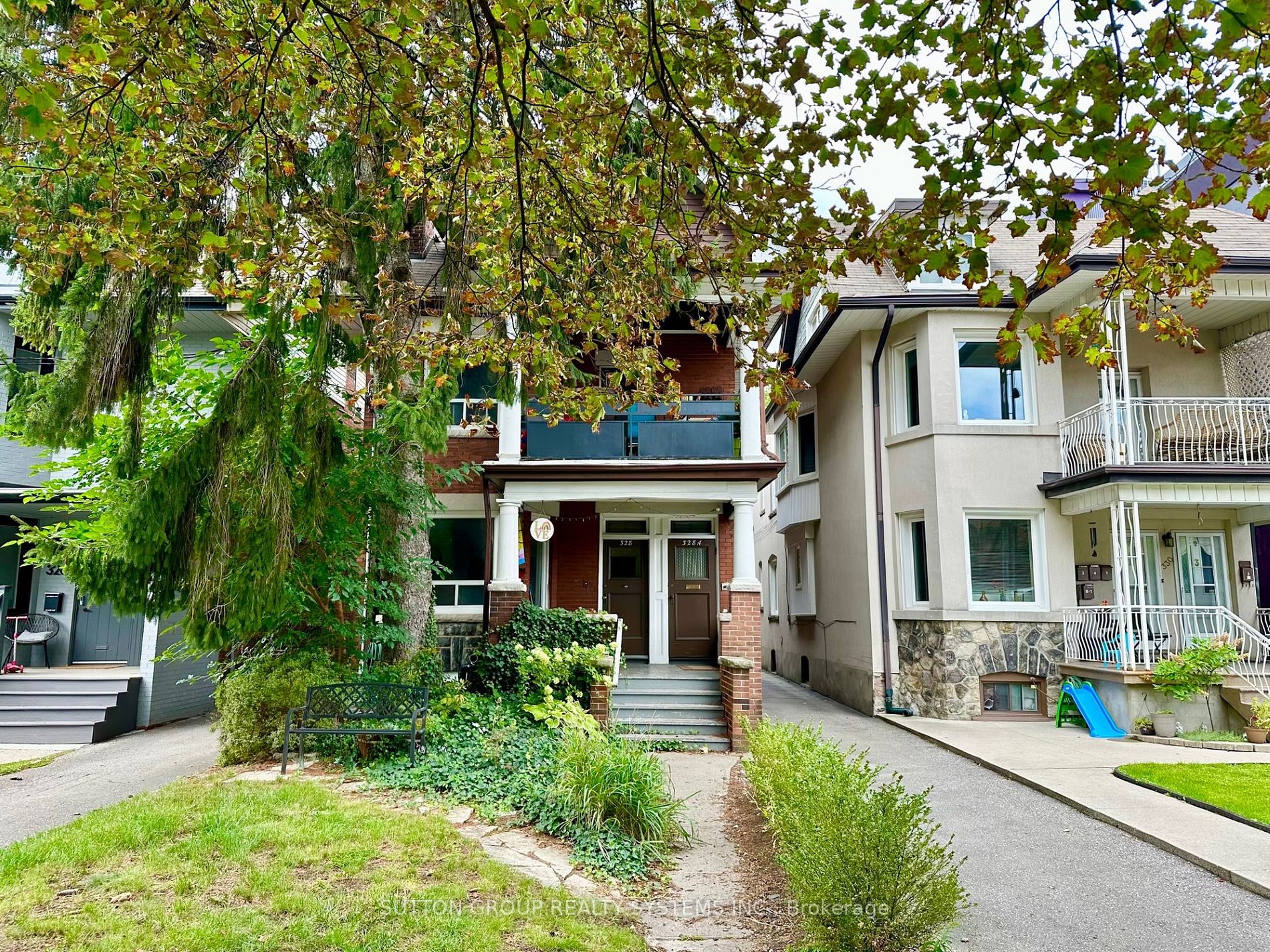 328 High Park Ave W