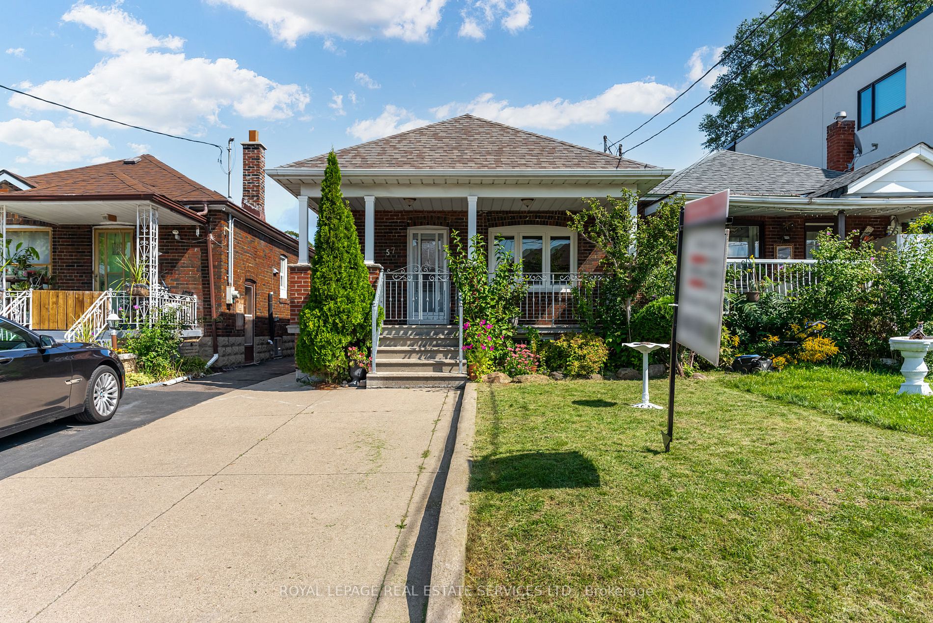 57 Chamberlain Ave