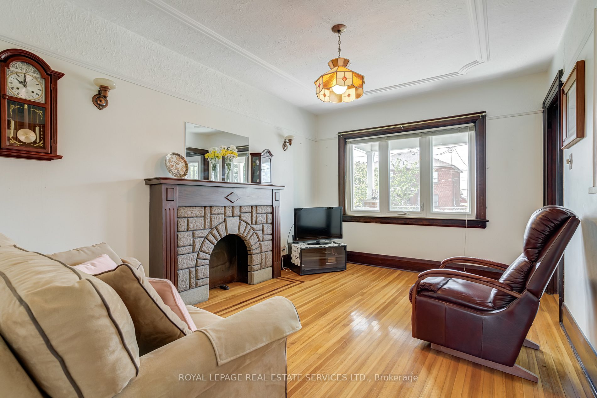 57 Chamberlain Avenue
