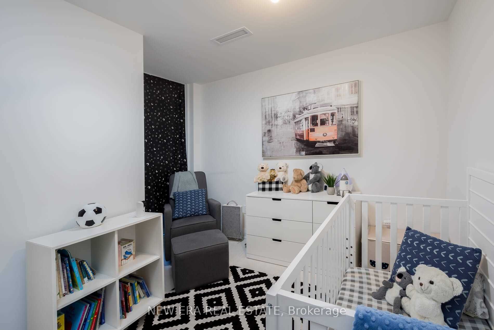 10 Gibbs Rd, #717