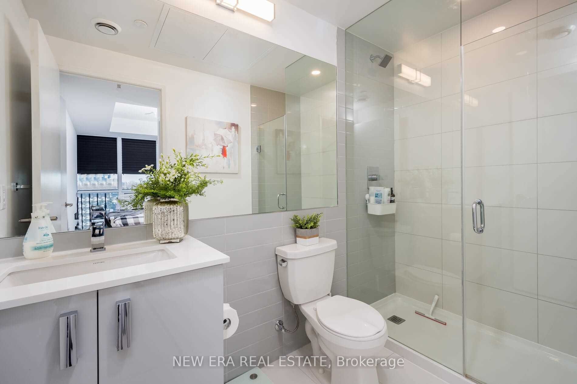 10 Gibbs Rd, #717