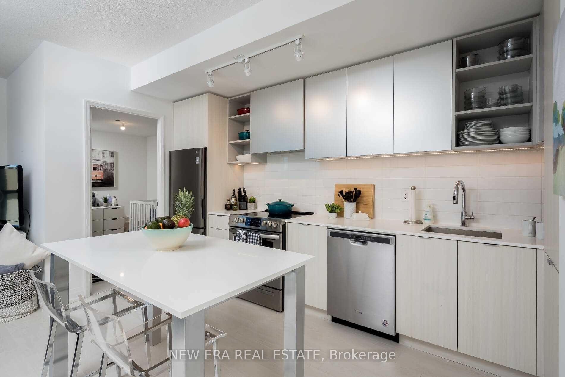 10 Gibbs Rd, #717