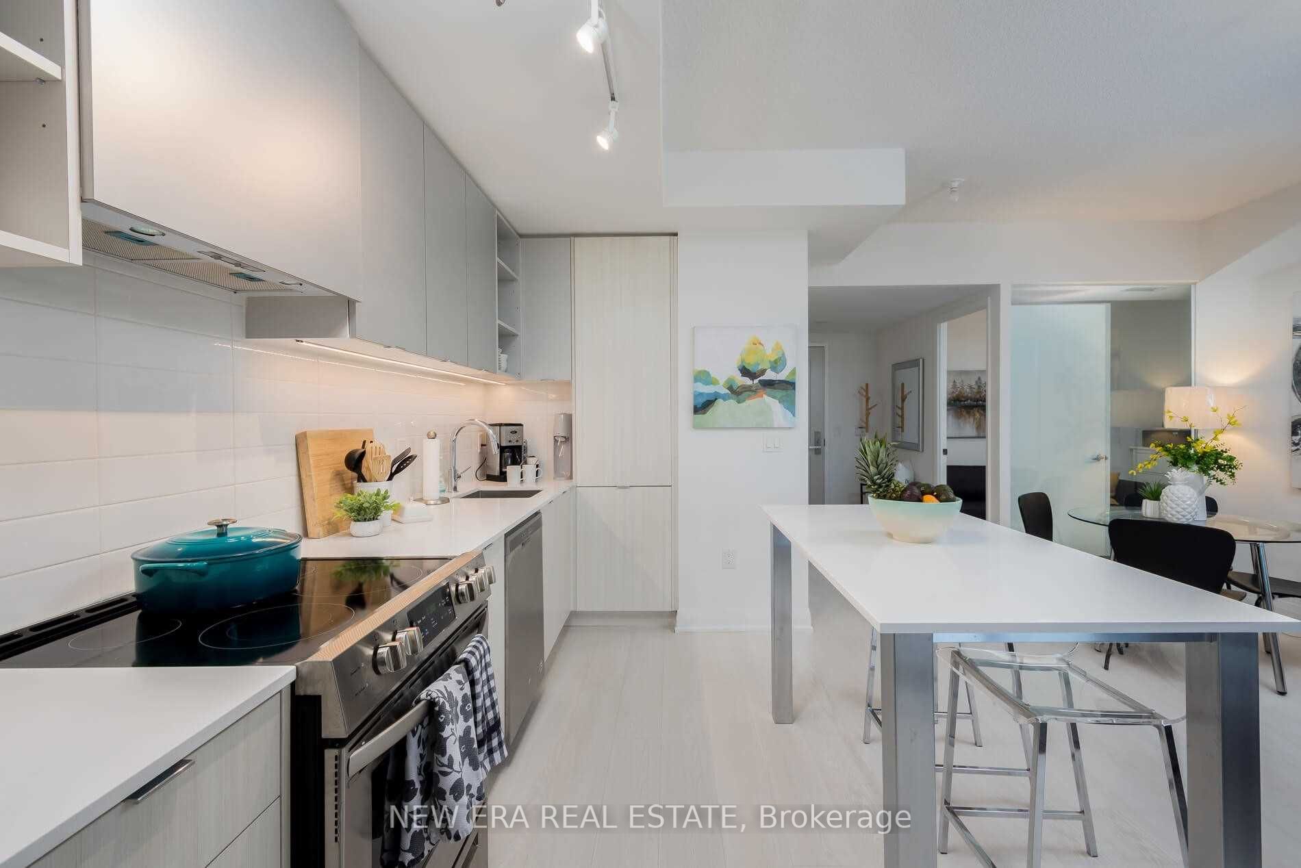 10 Gibbs Rd, #717