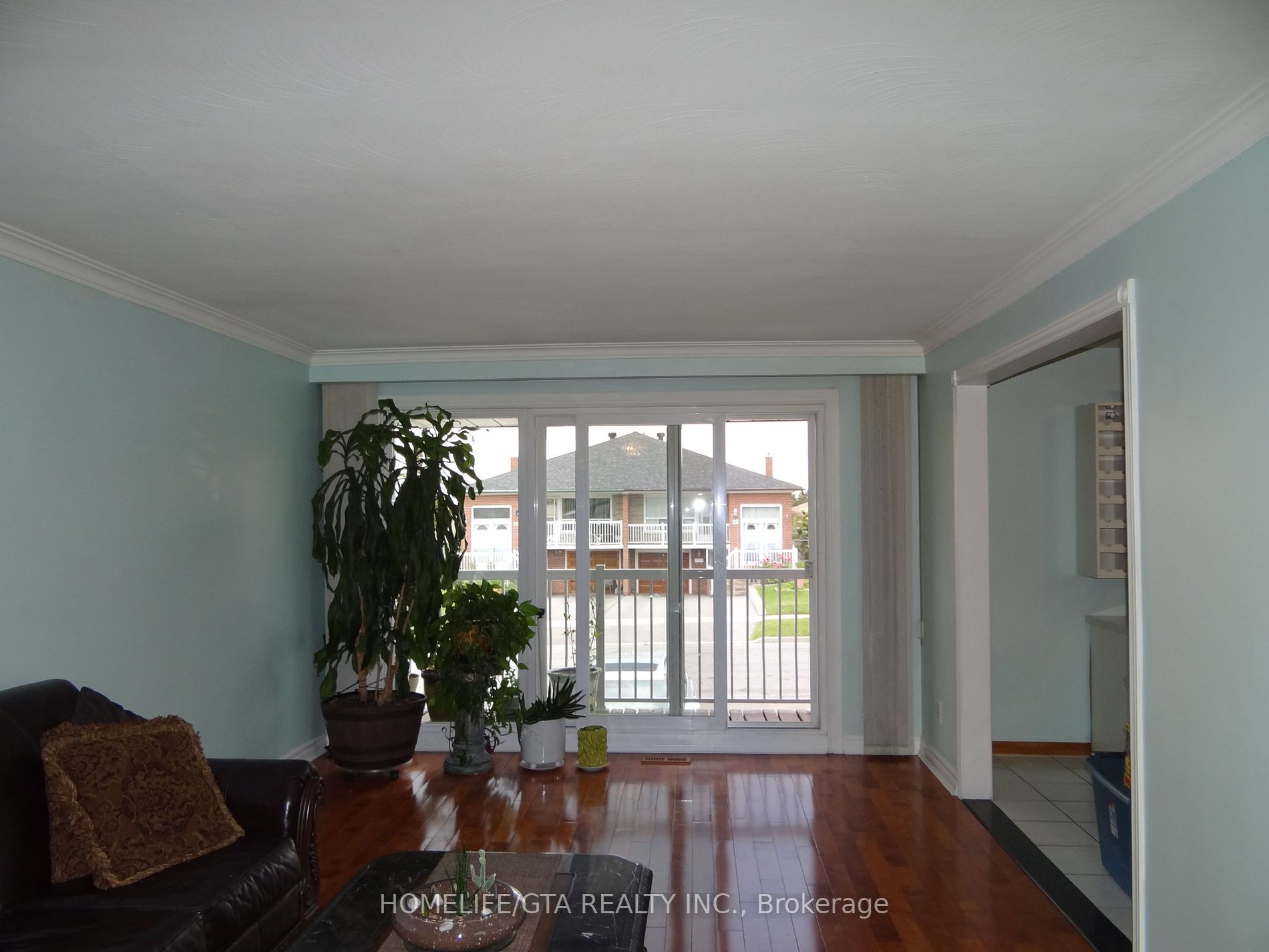 23 Paradelle Cres