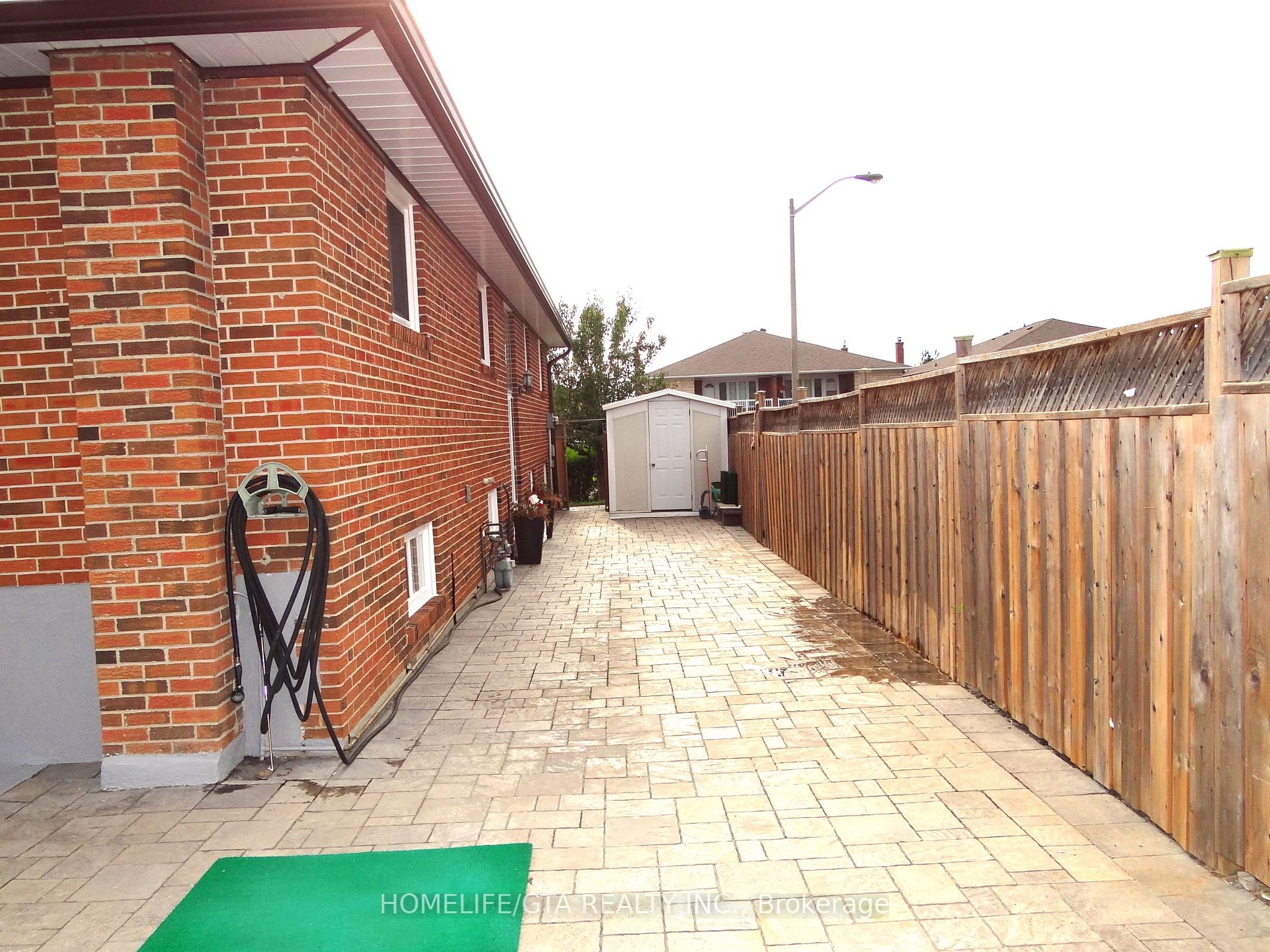 23 Paradelle Cres
