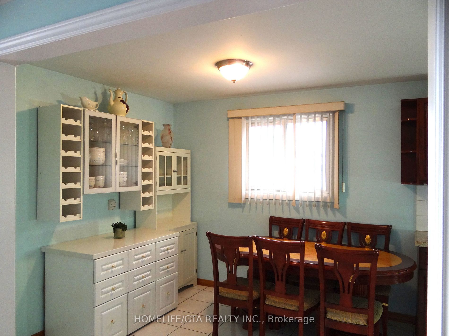 23 Paradelle Cres