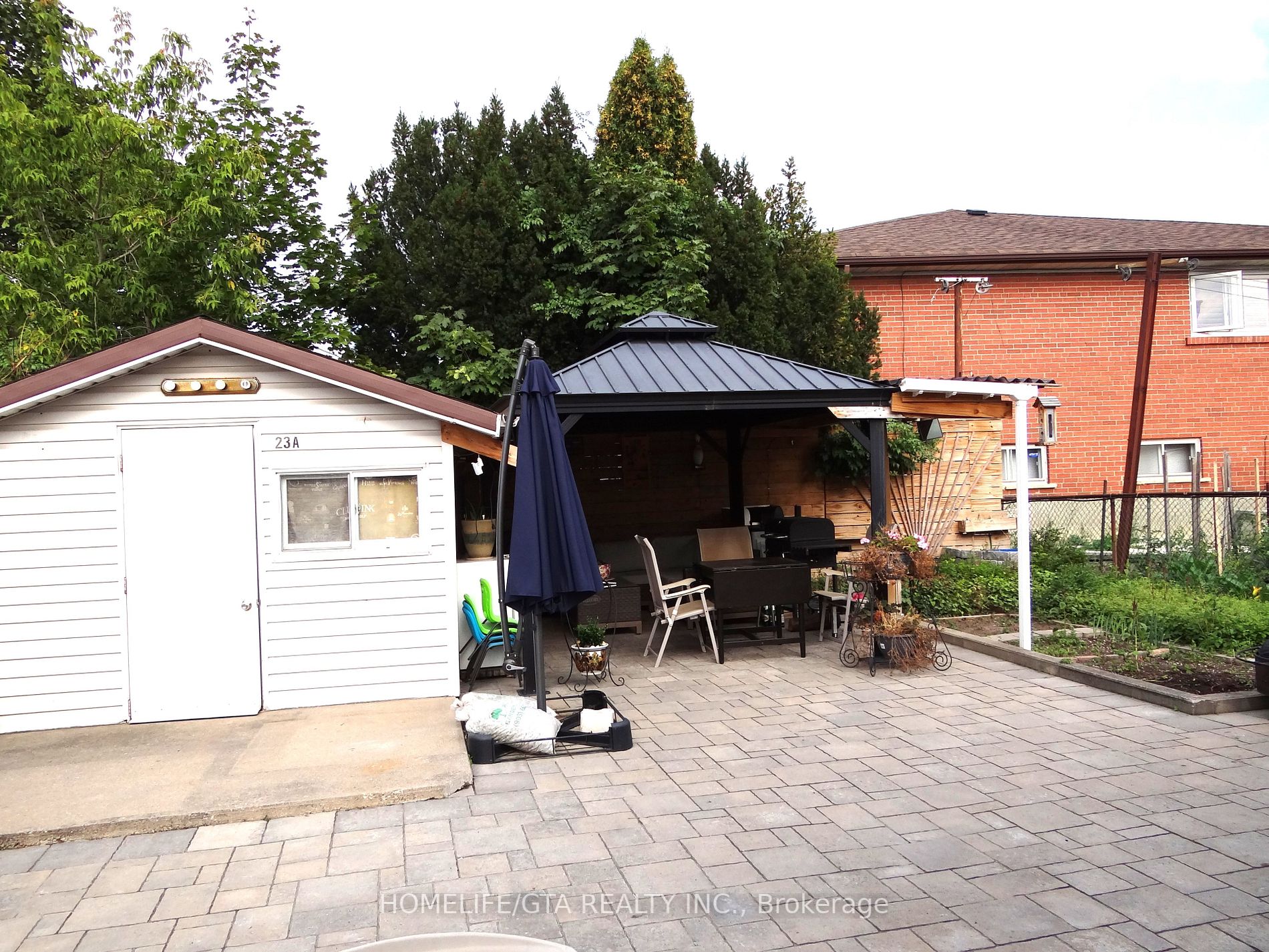 23 Paradelle Cres