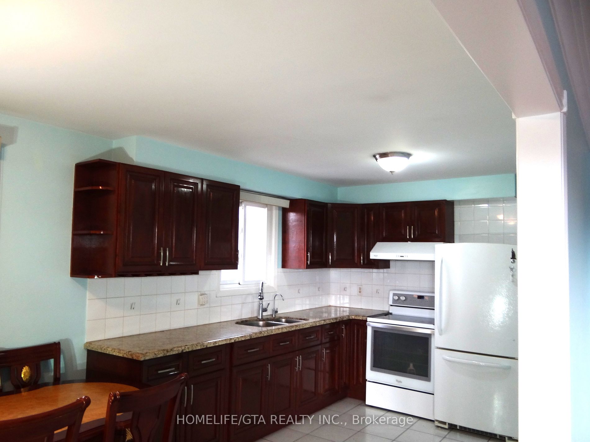 23 Paradelle Cres