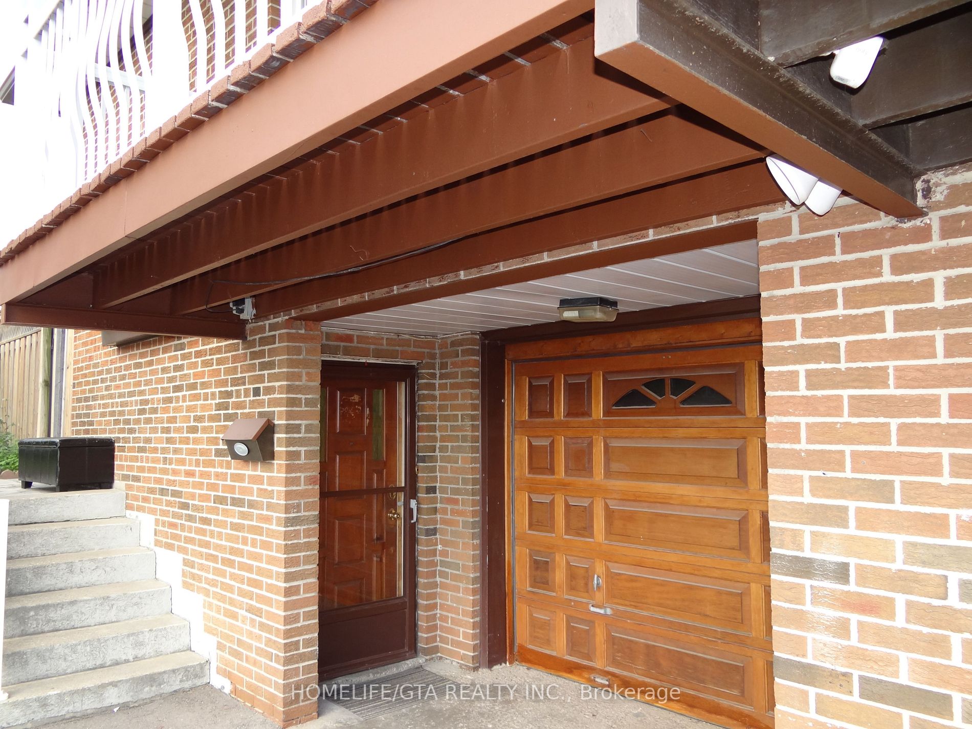 23 Paradelle Cres