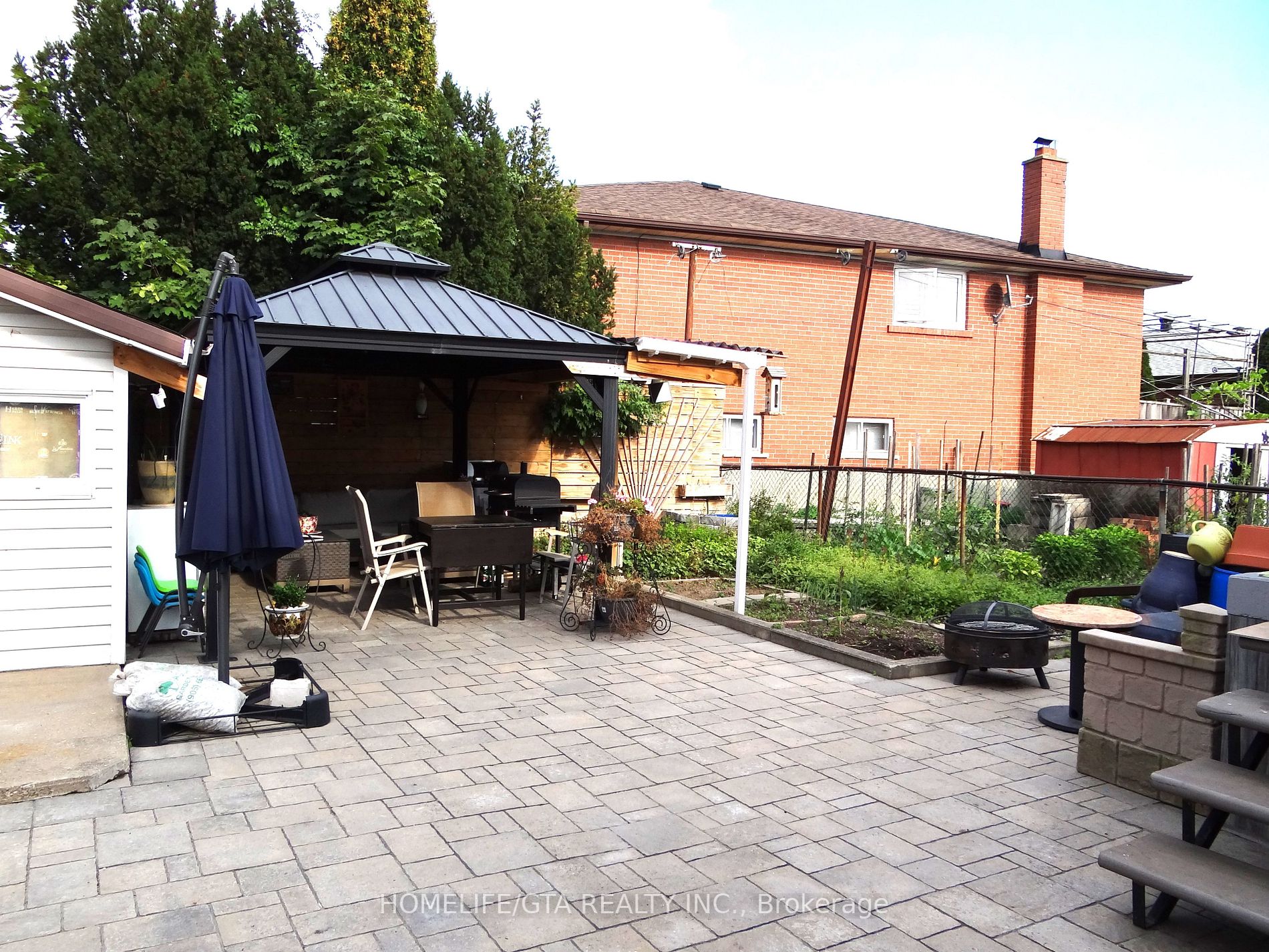 23 Paradelle Cres