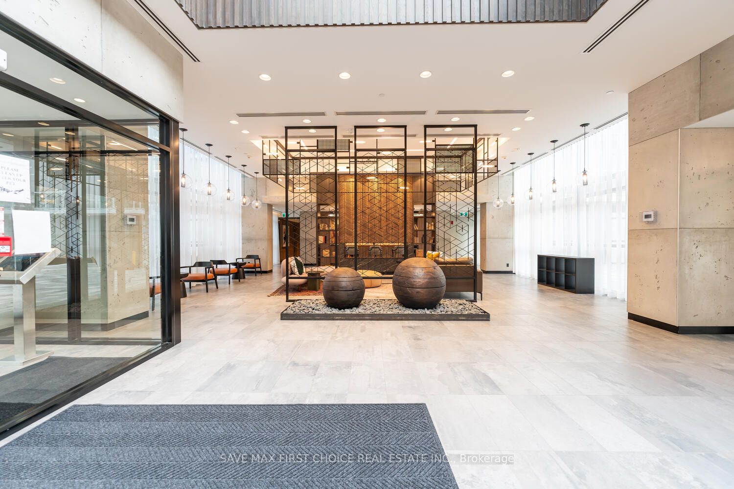 251 Manitoba St, #316