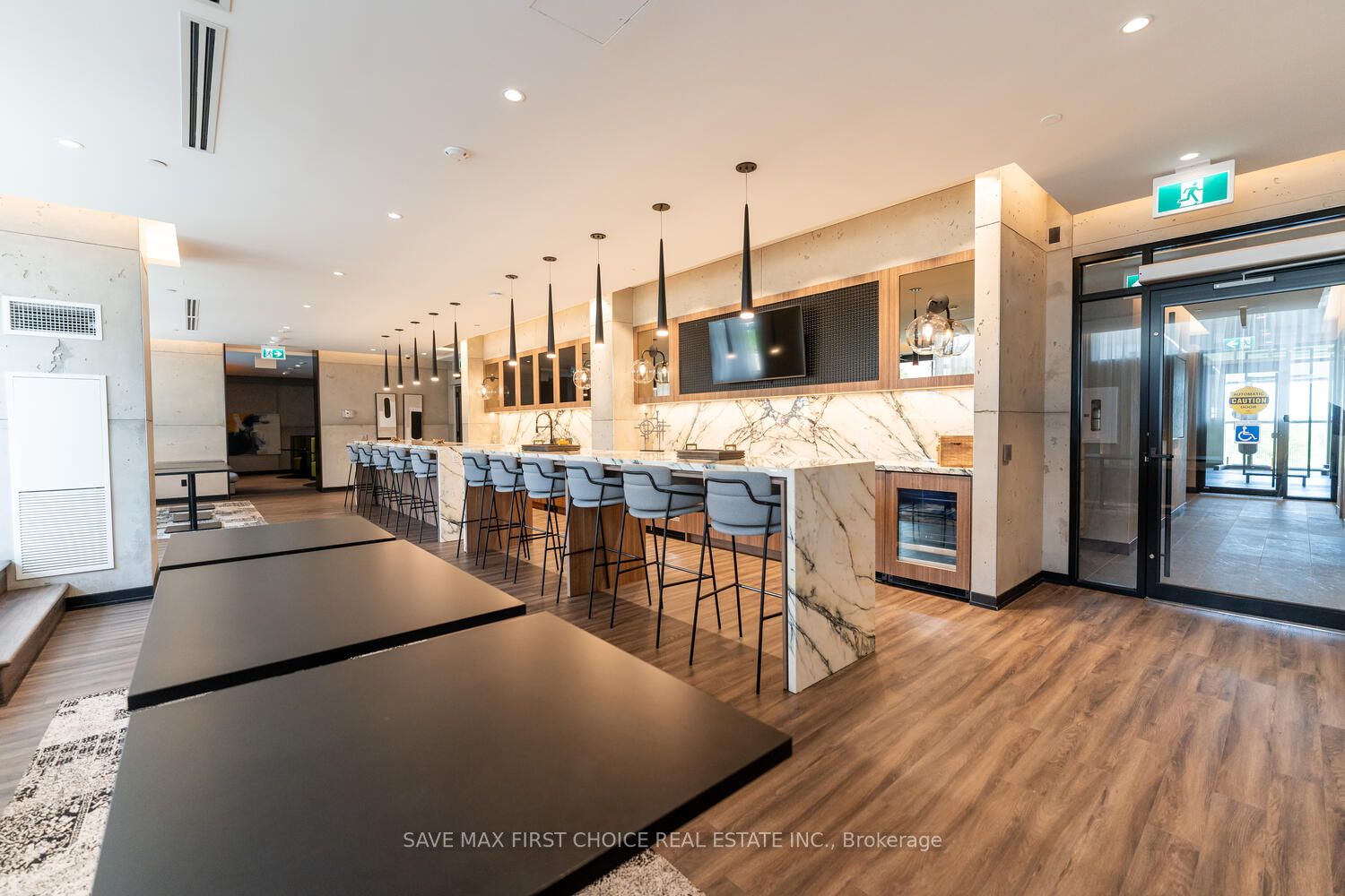 251 Manitoba St, #316