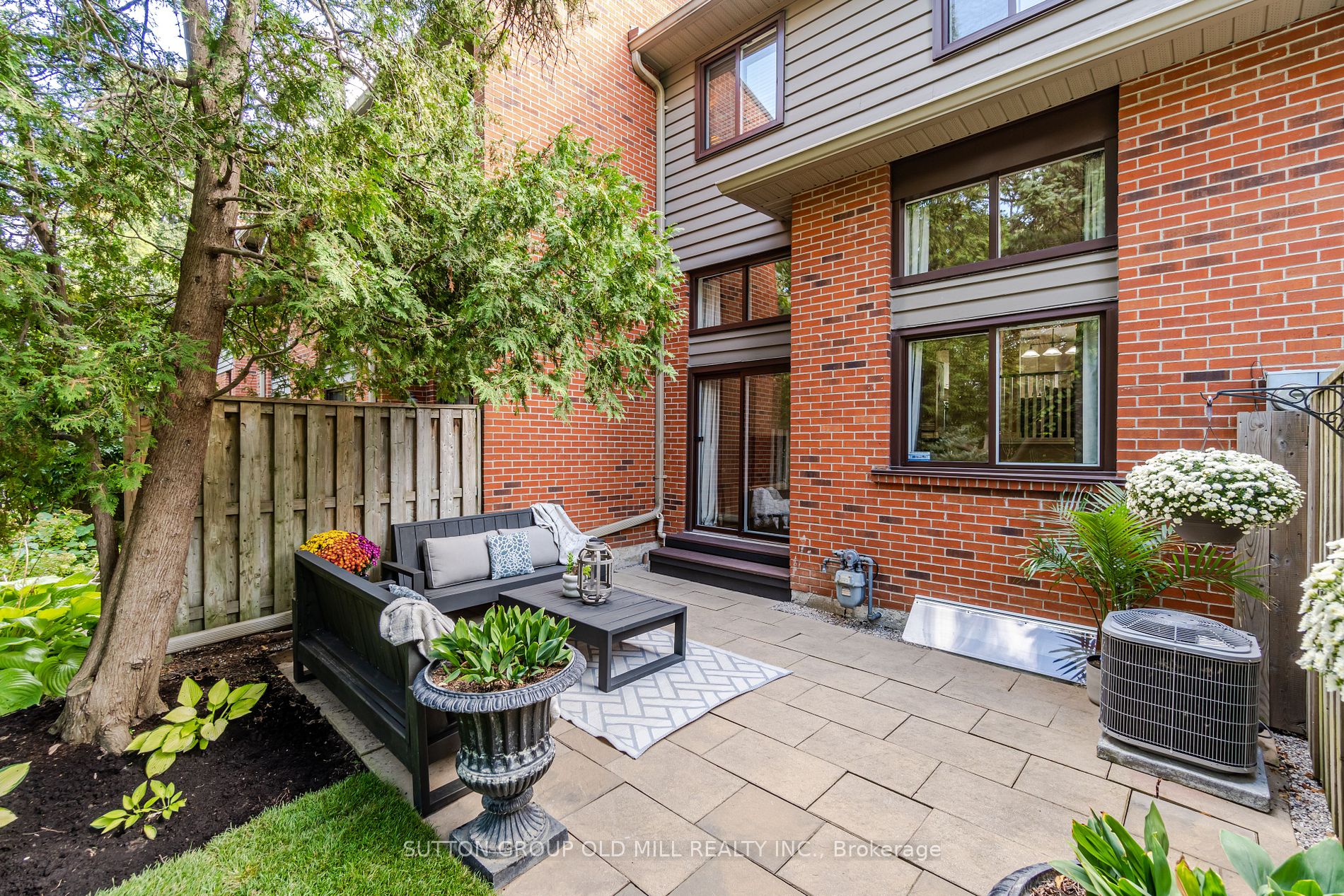 1855 Maple Ridge Drive, #39