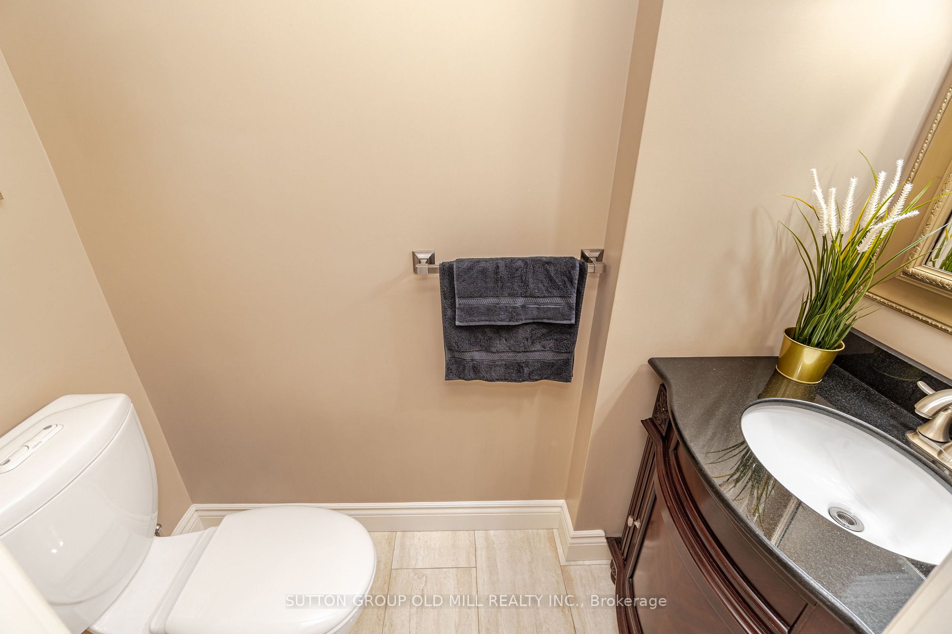 1855 Maple Ridge Drive, #39