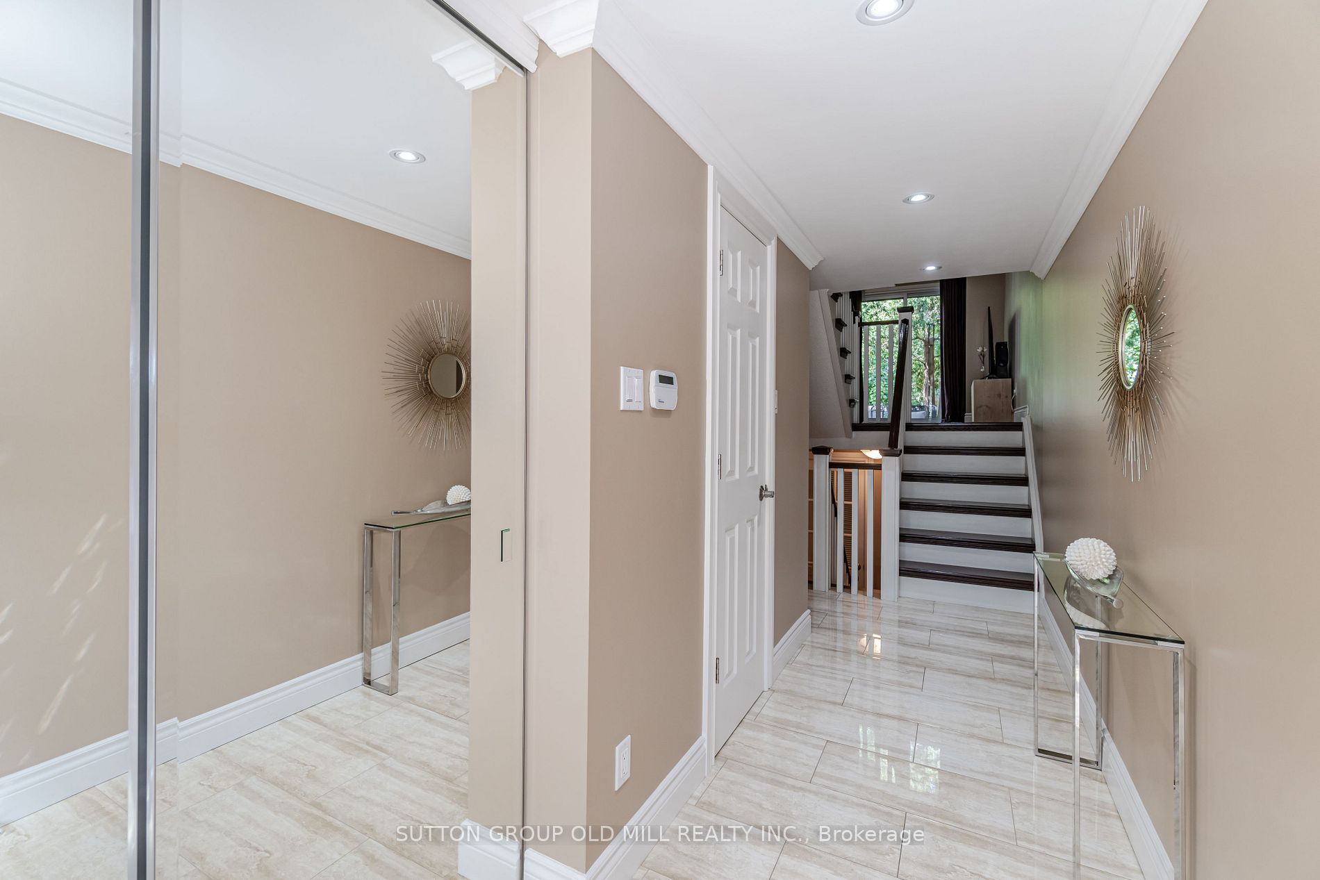 1855 Maple Ridge Drive, #39