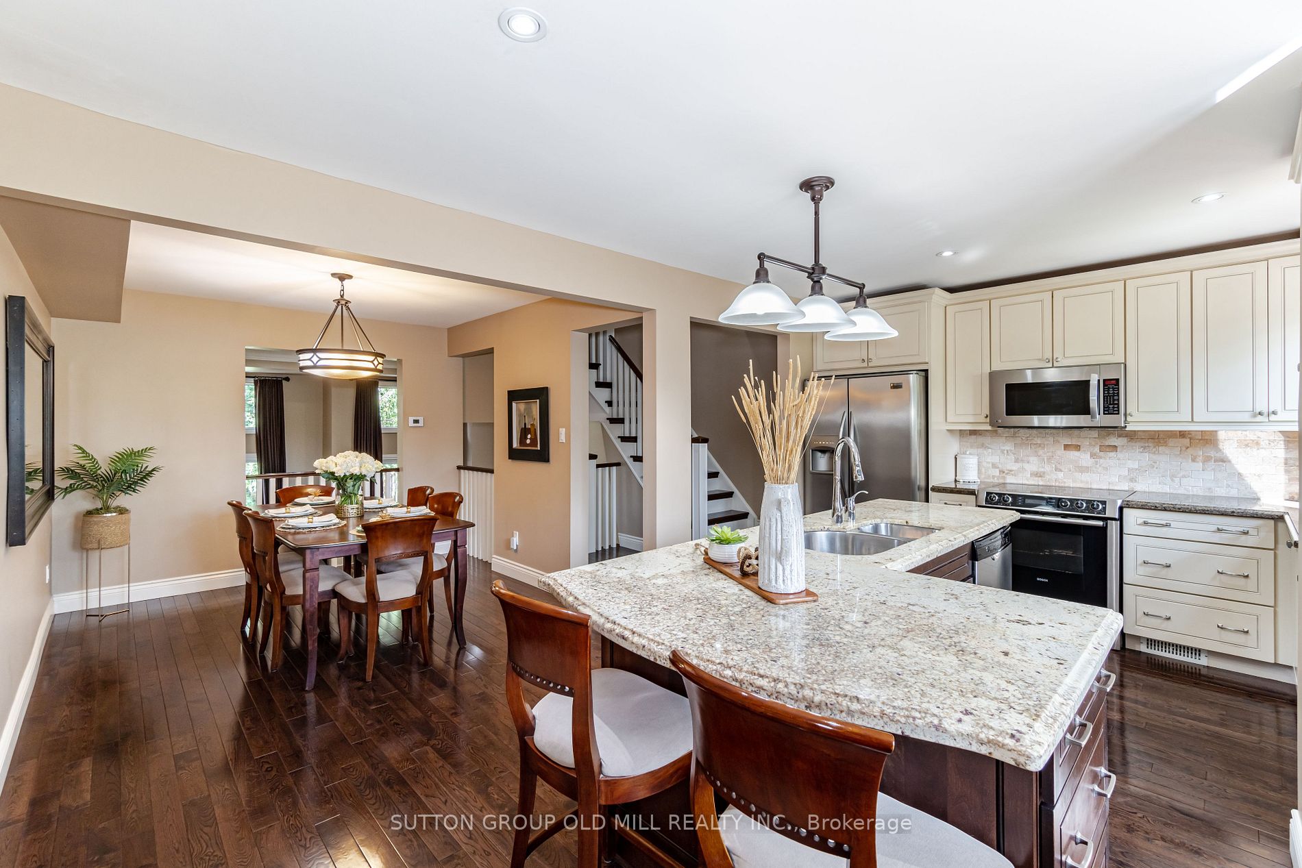 1855 Maple Ridge Drive, #39