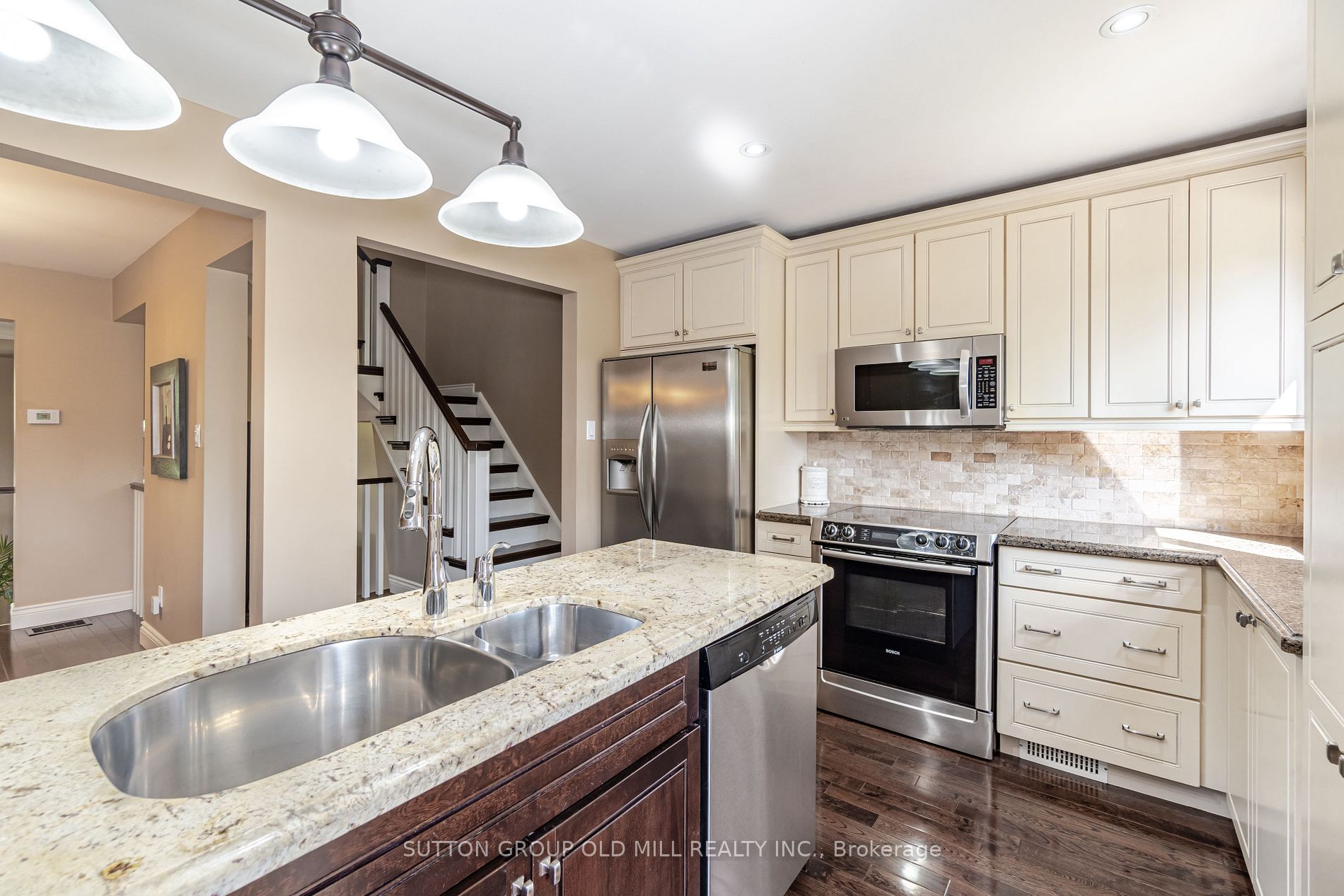 1855 Maple Ridge Drive, #39