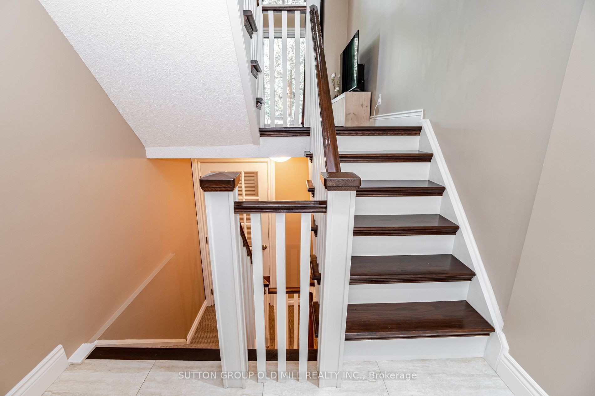 1855 Maple Ridge Drive, #39