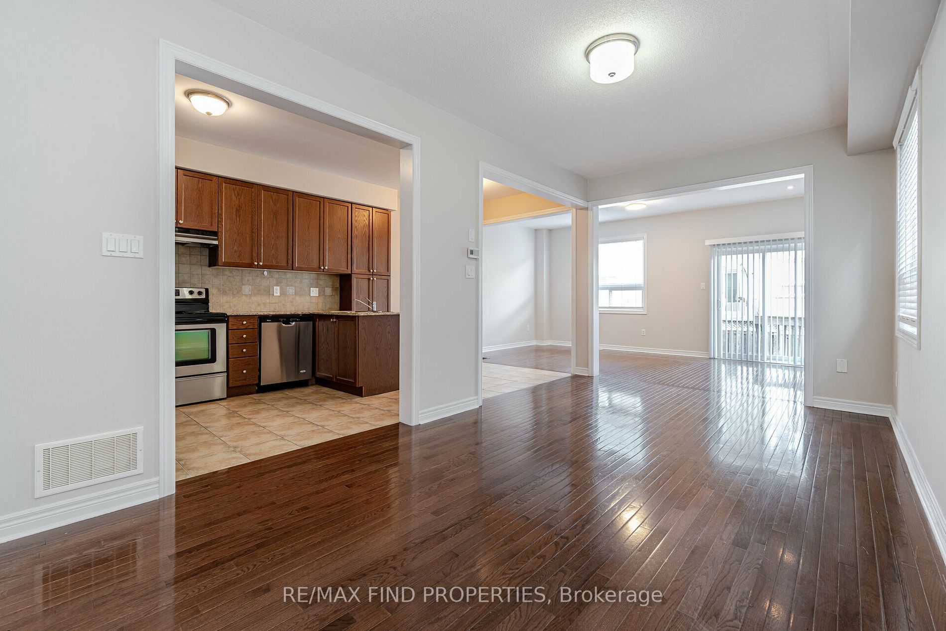 2371 Baronwood Dr