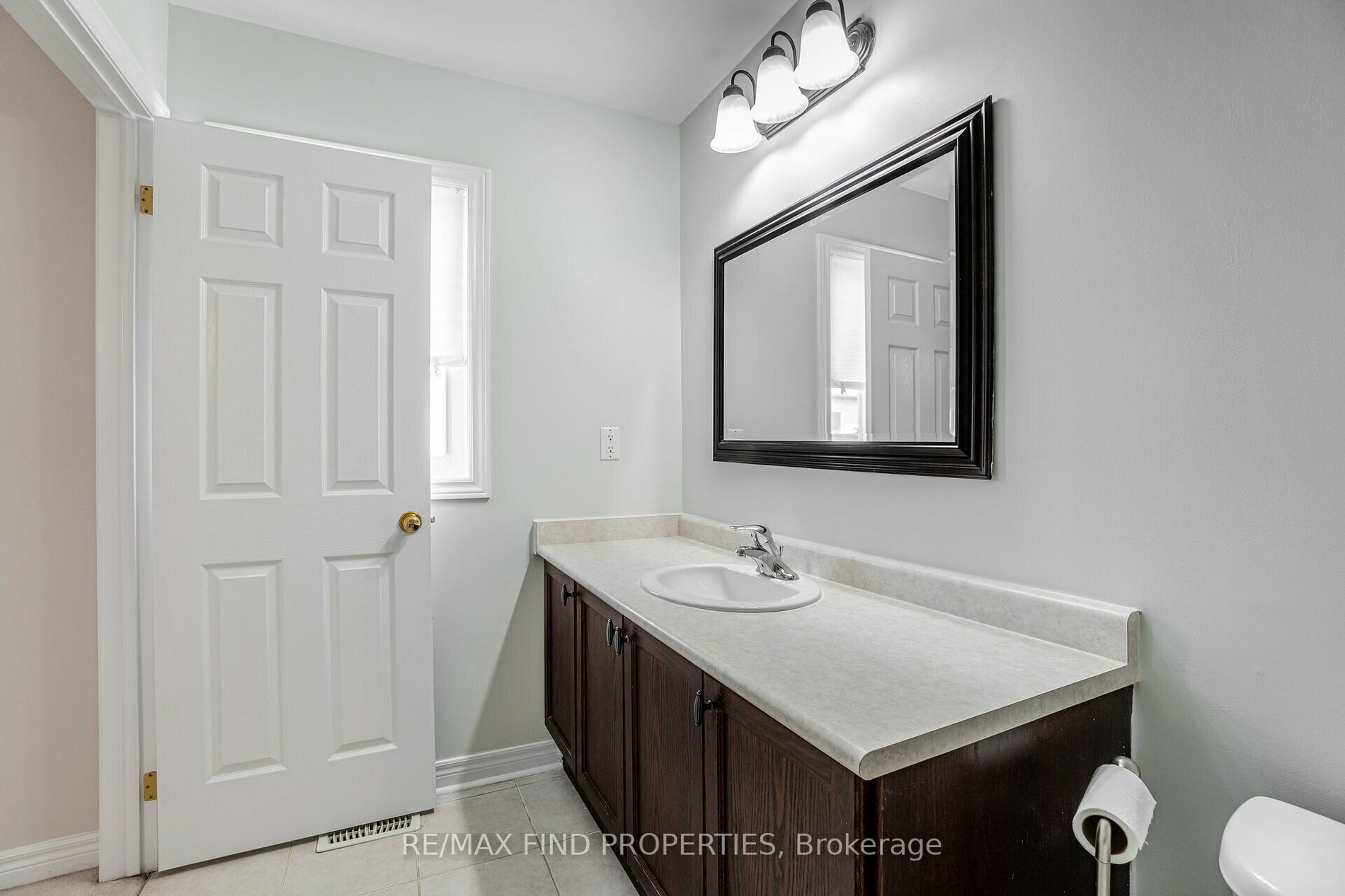 2371 Baronwood Dr