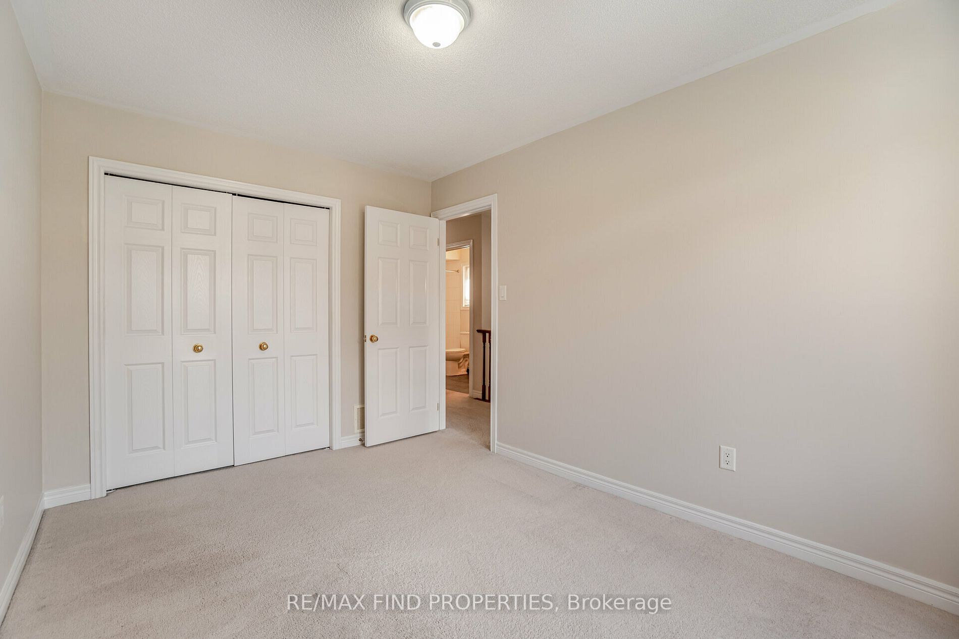 2371 Baronwood Dr