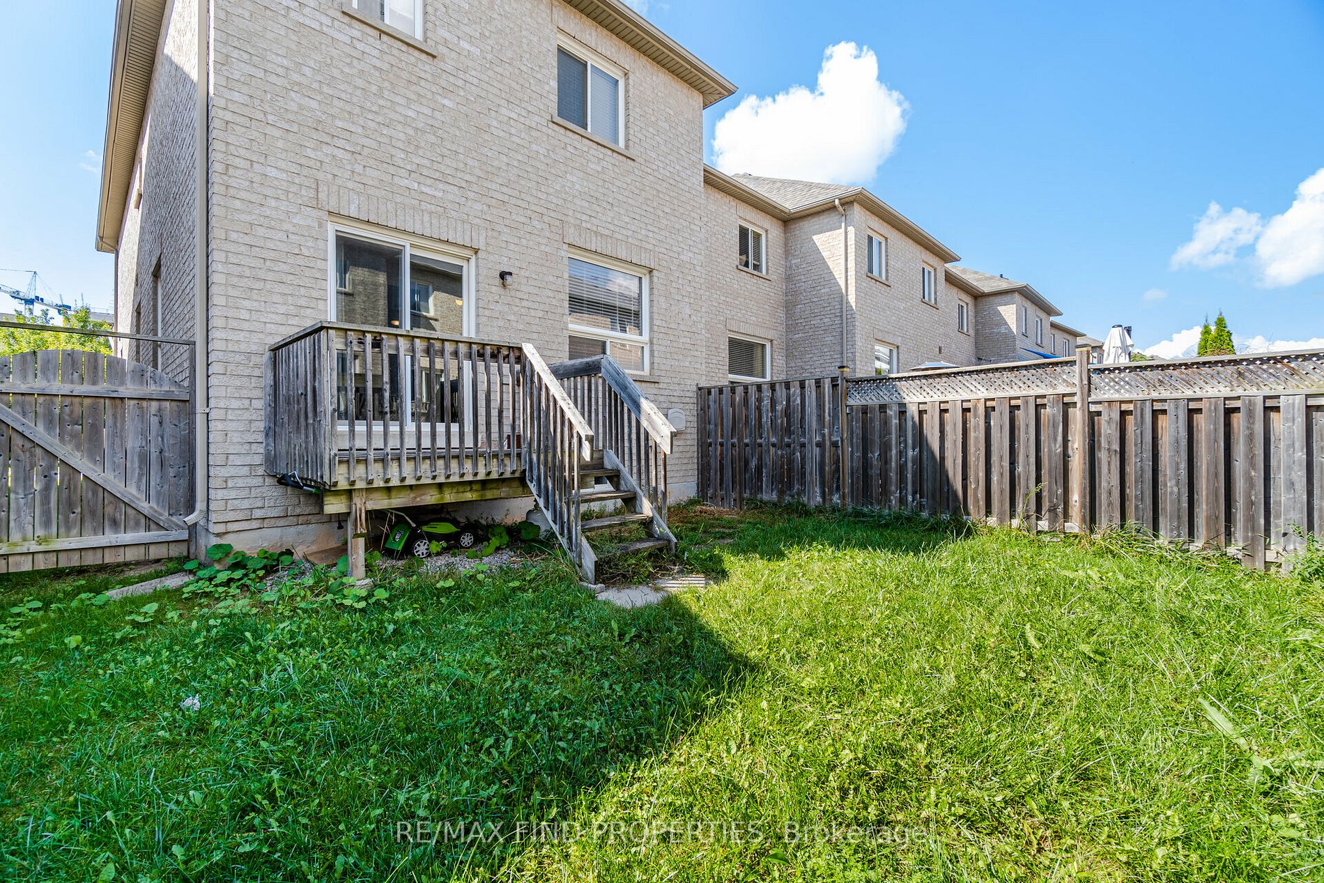 2371 Baronwood Dr
