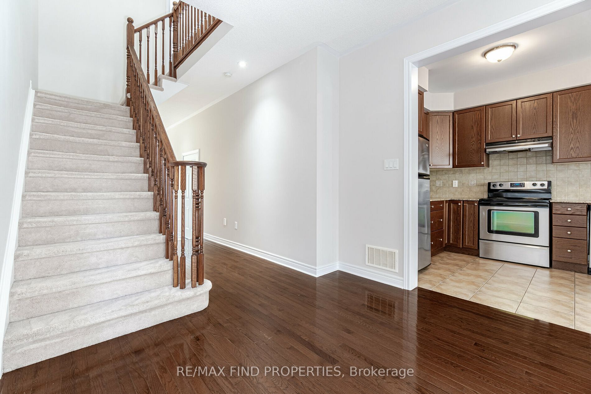 2371 Baronwood Dr