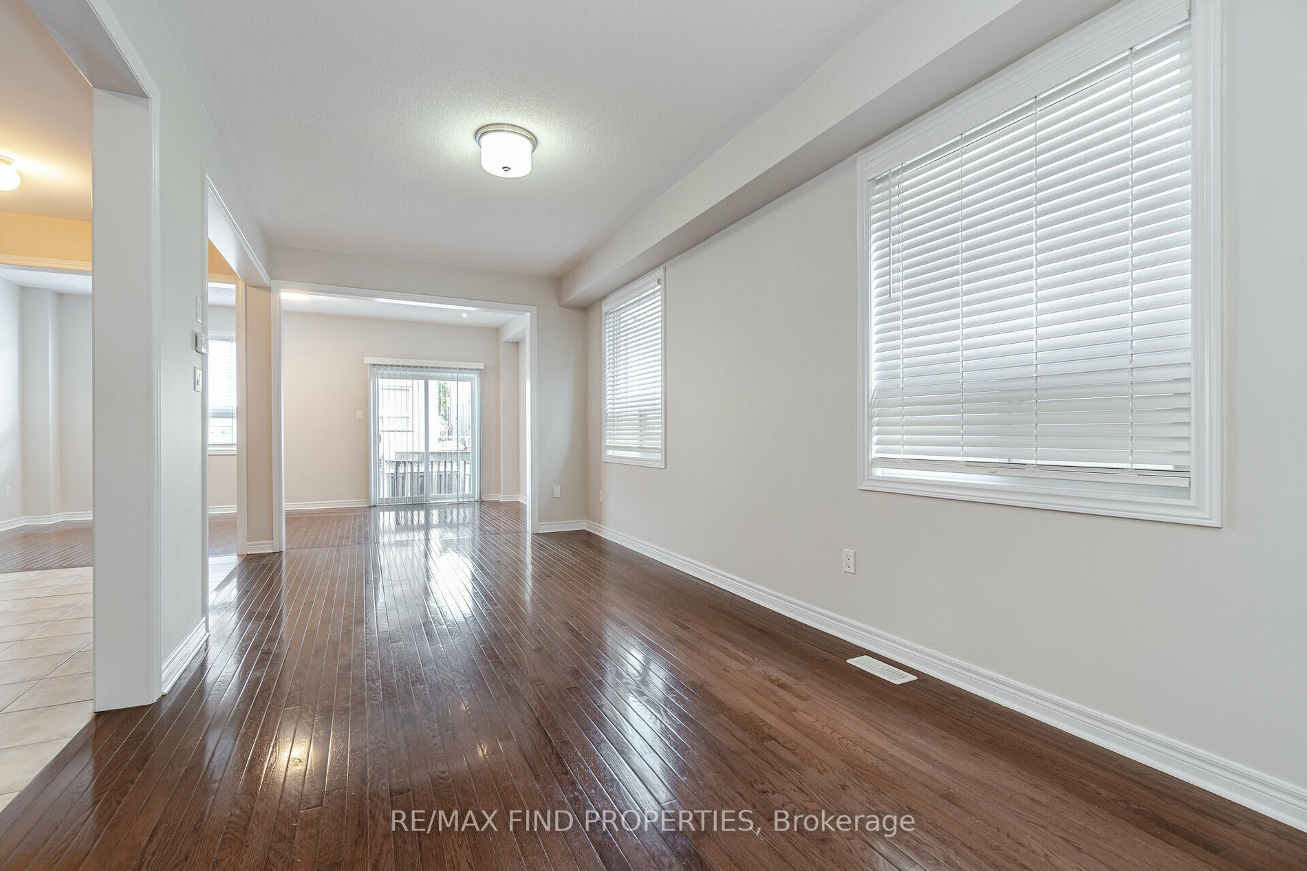 2371 Baronwood Dr