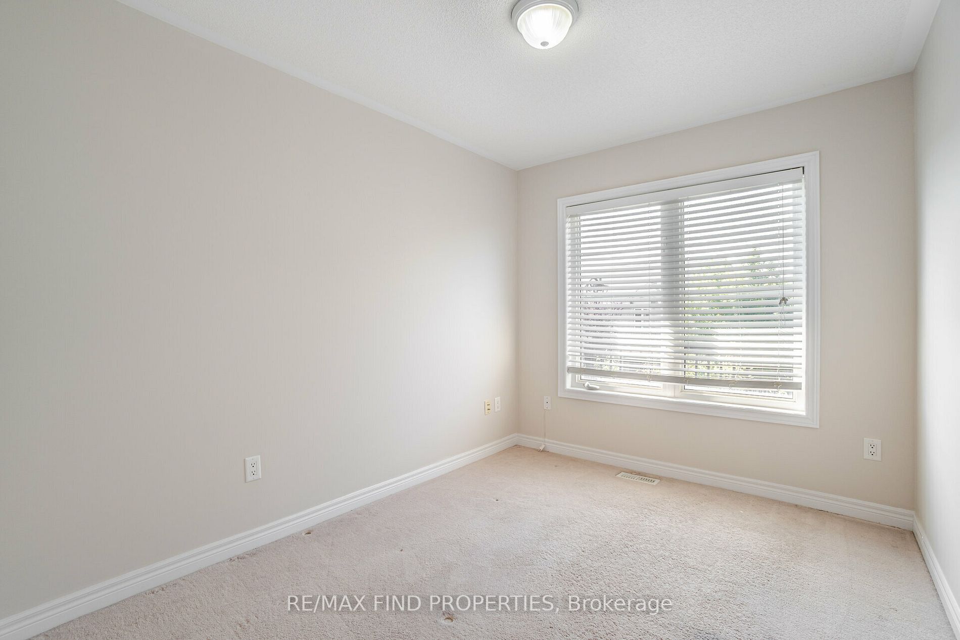 2371 Baronwood Dr