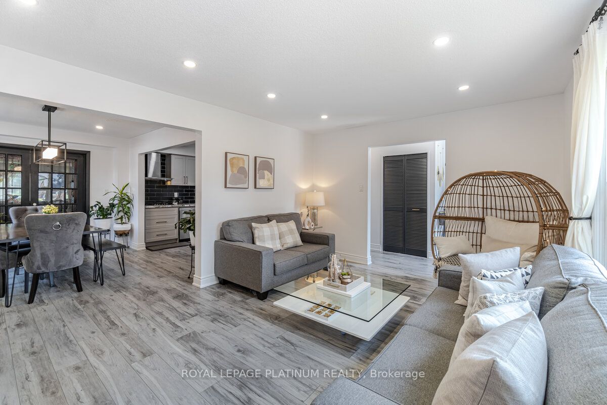 63 Faludon Dr