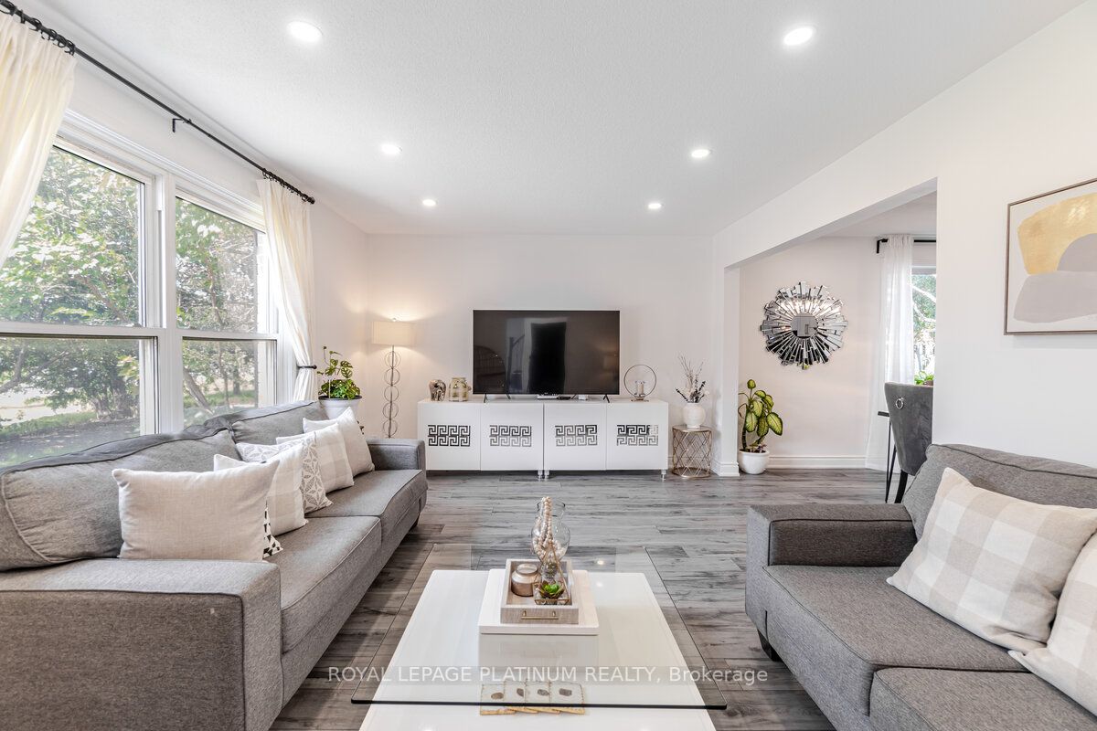 63 Faludon Dr