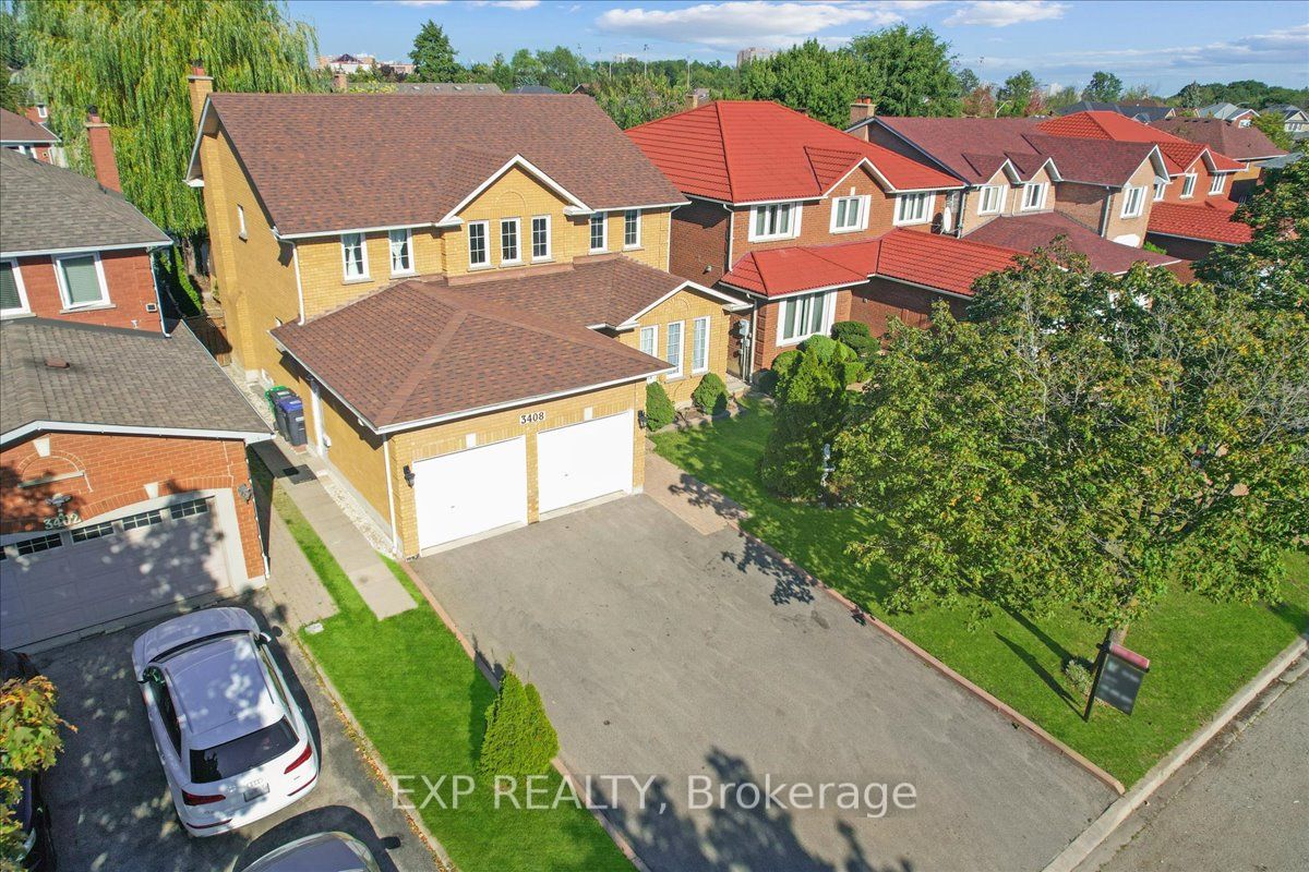 3408 Africa Cres