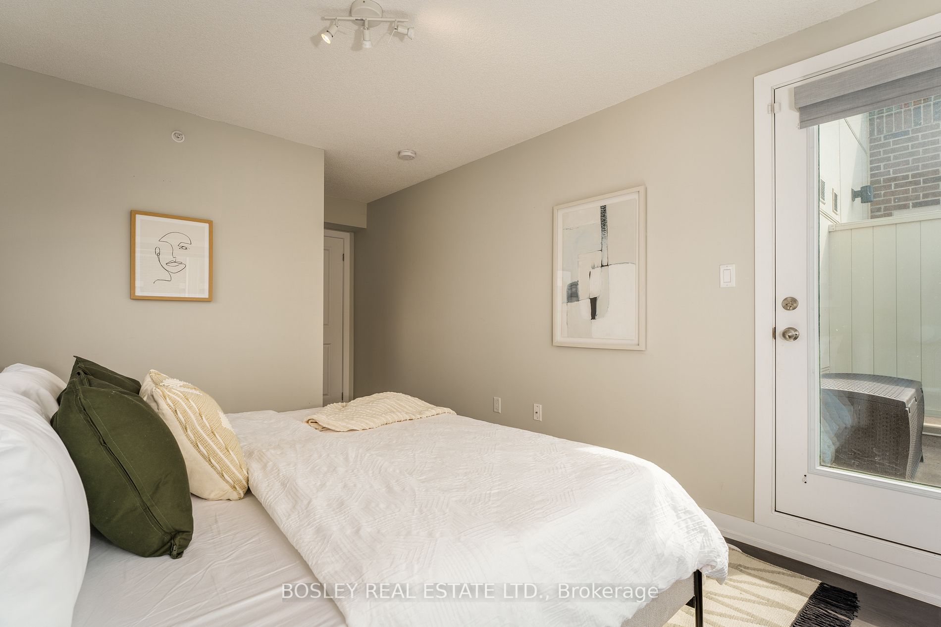 252 Royal York Road, #215