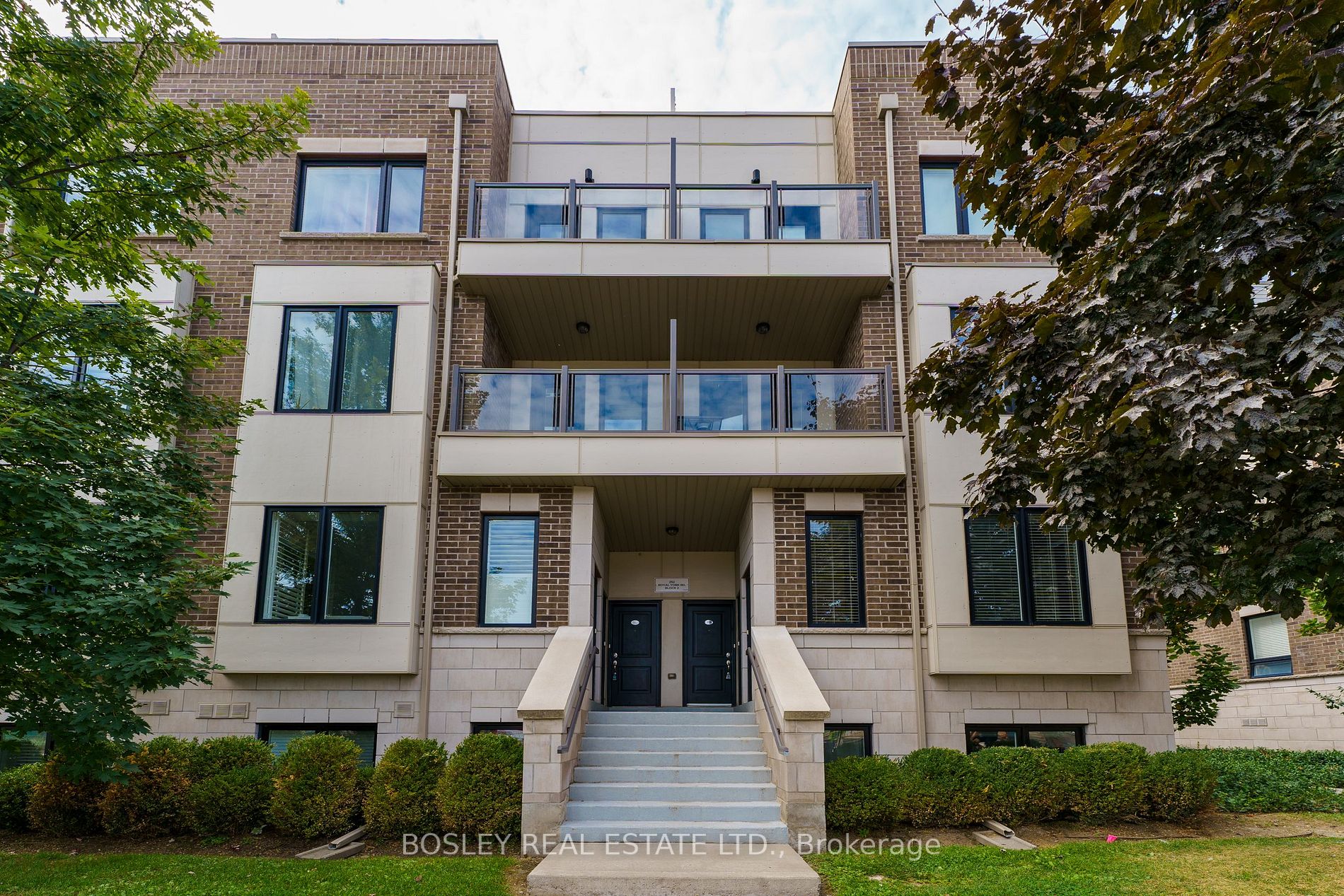 252 Royal York Rd, #215