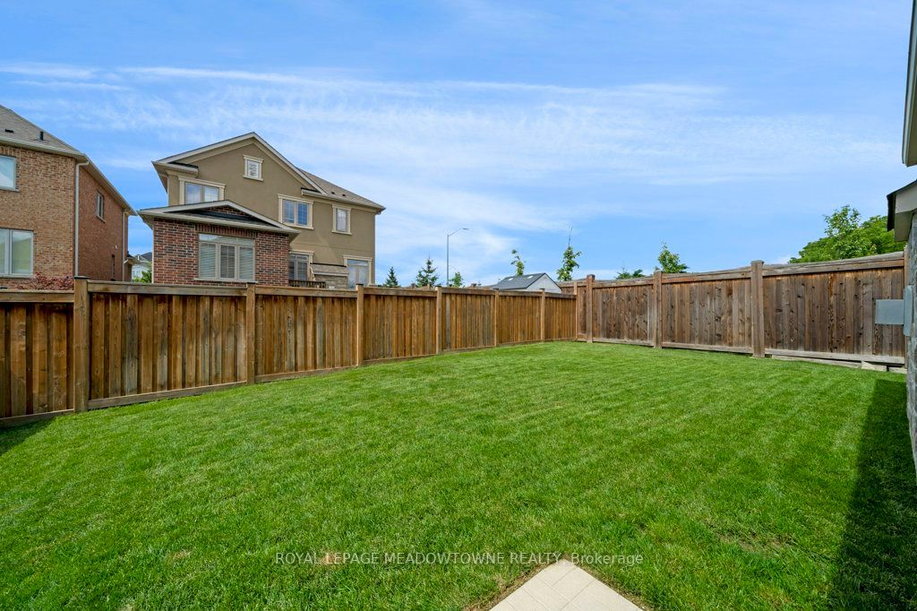 9 Cedarholme Avenue