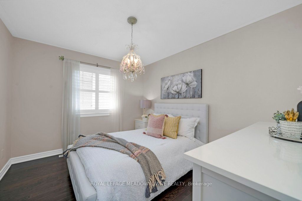9 Cedarholme Avenue