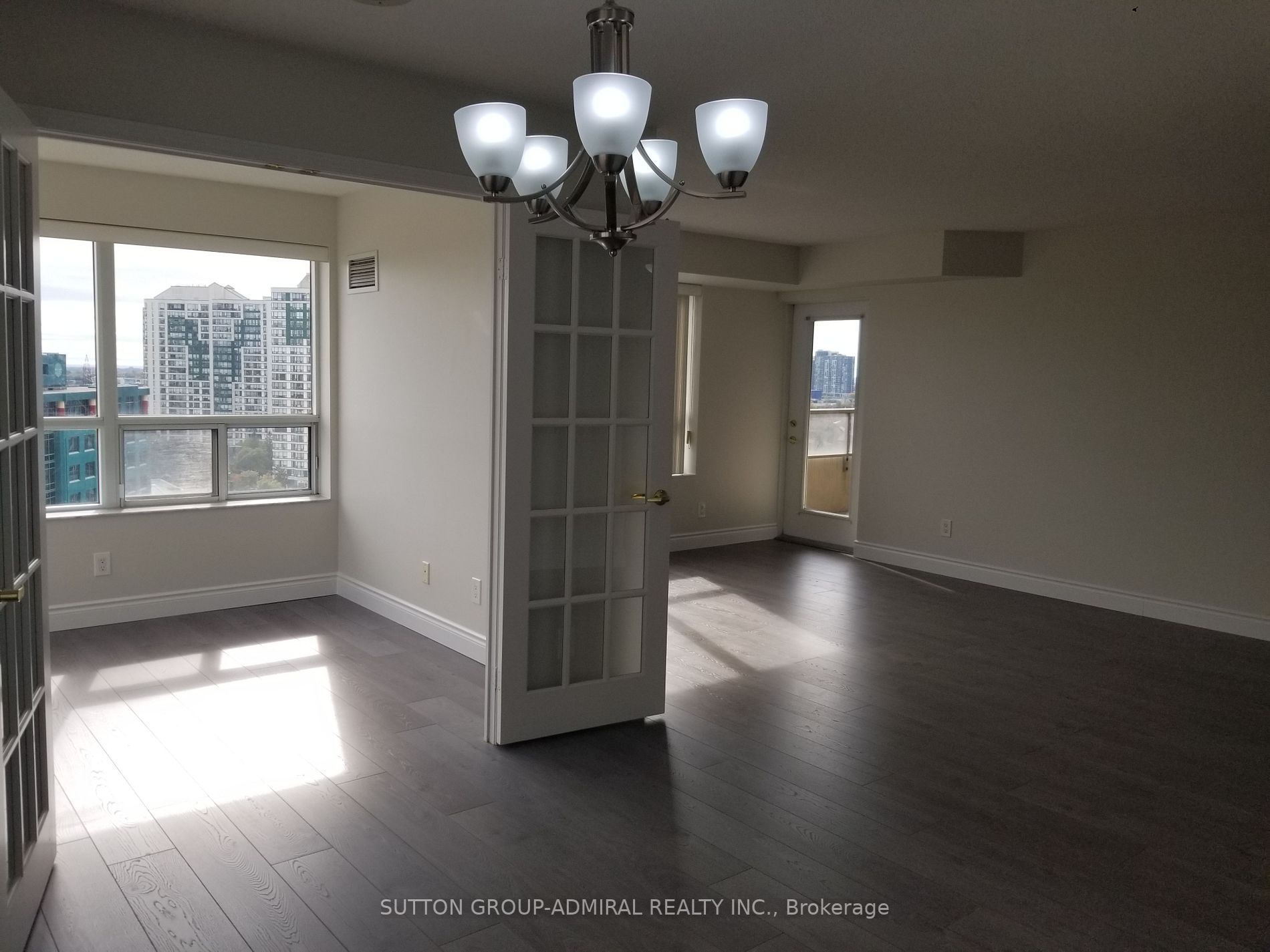 25 Kingsbridge Garden Circ, #1525