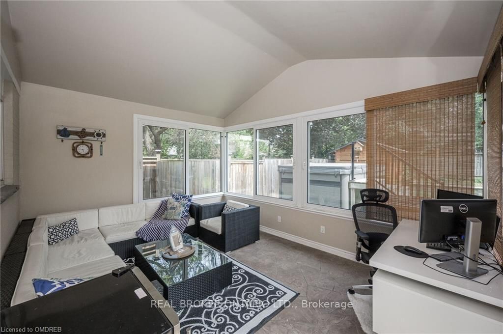 451 Sunset Dr